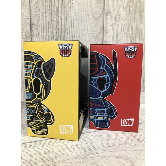 DZNR Optimus Prime Transformers Yume What’s Inside Edition #01 #02 Bumblebee New - Picture 2 of 9